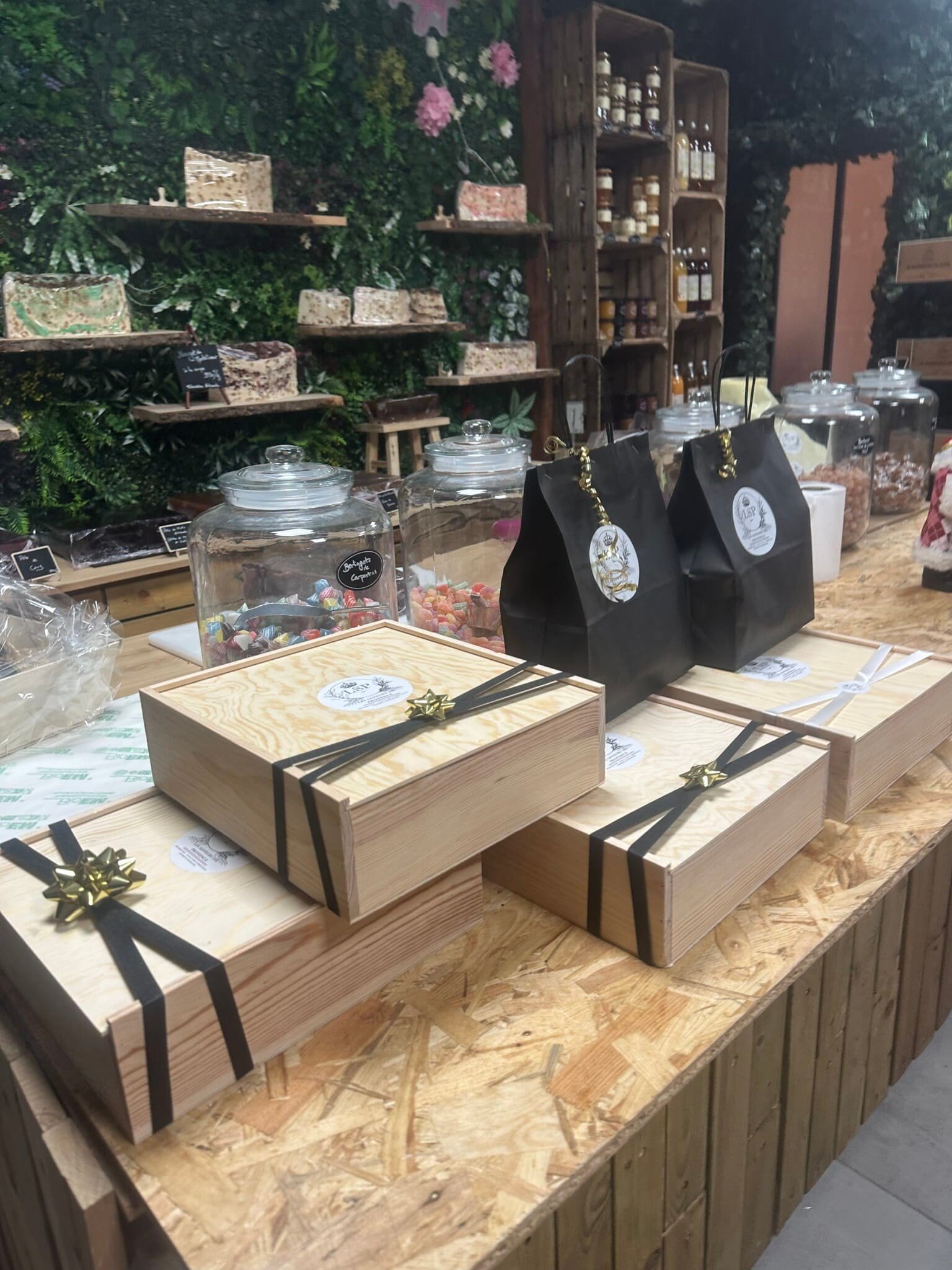 Coffrets gourmands pour entreprises et comités d'entreprise — Les Saveurs de Provence à Lançon-Provence