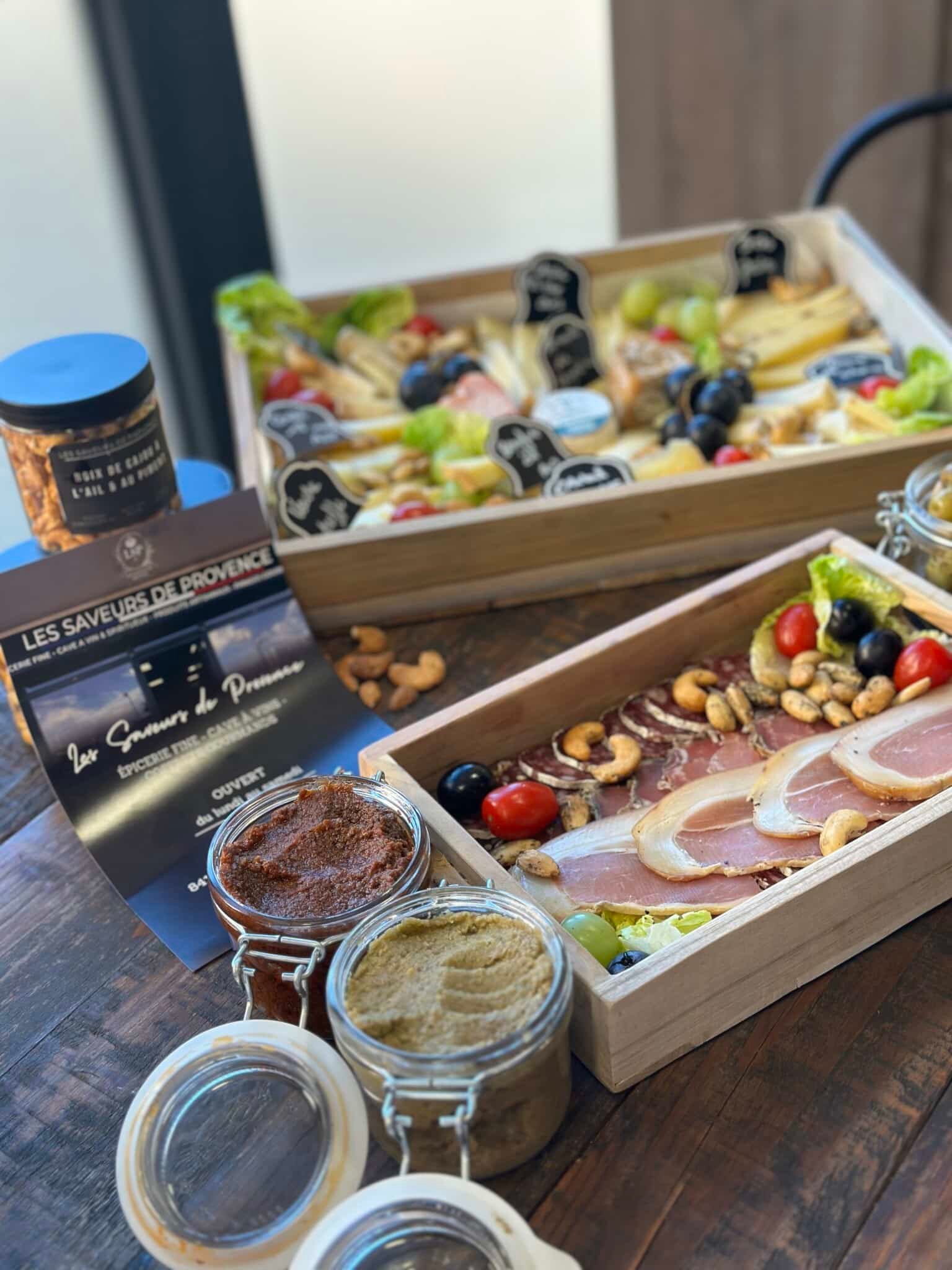 Plateaux apéritifs et planches traiteur pour événements professionnels à Lançon-Provence