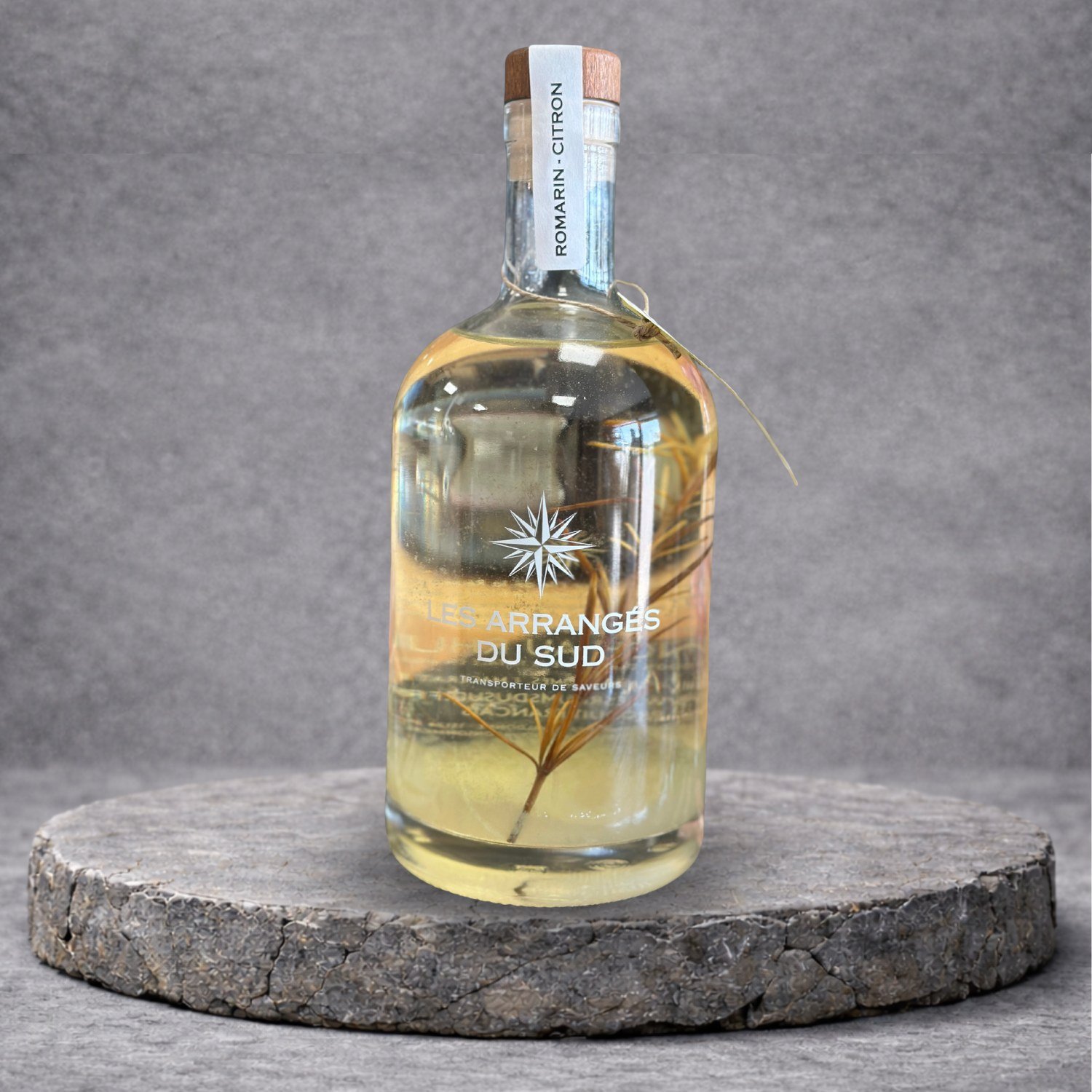 Rhum arrangé romarin citron Les Rhums du Sud Provence